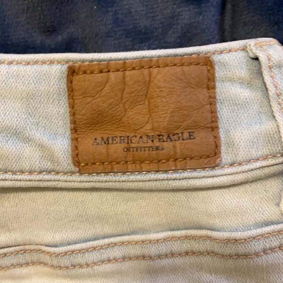 American Eagle Jean Shorts - Picture 3 of 4
